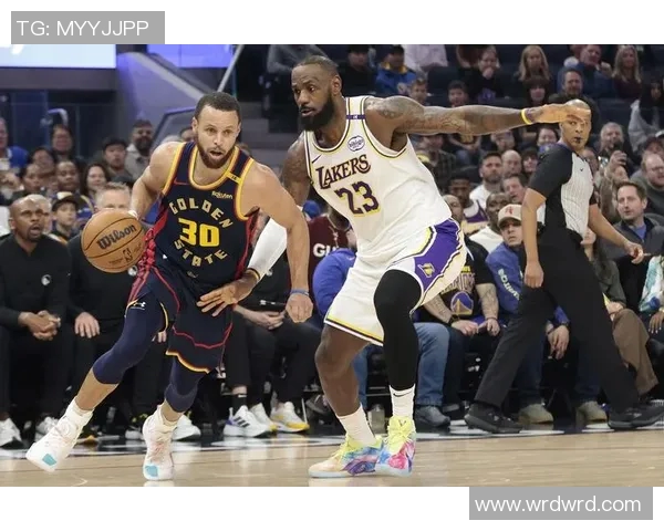 2018至2019赛季勇士与爵士的精彩对决回顾与分析