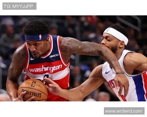 2018年灰熊与太阳激战回顾：一场令人难忘的篮球对决与精彩瞬间